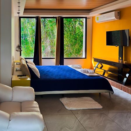 Las Luciernagas Hotel Flores Εξωτερικό φωτογραφία